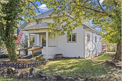 2064 S Myrtle Rd, Myrtle Creek, OR 97457 - Photo 3