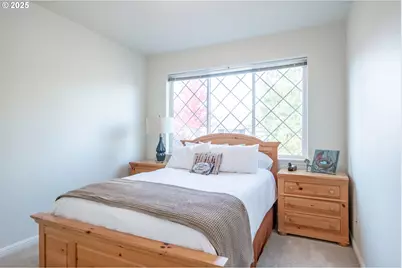 540 Lavender St, Silverton, OR 97381 - Photo 7