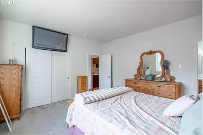 540 Lavender St, Silverton, OR 97381 - Photo 25