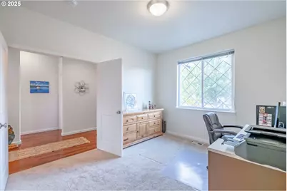 540 Lavender St, Silverton, OR 97381 - Photo 5