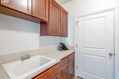 540 Lavender St, Silverton, OR 97381 - Photo 23