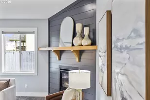 819 Riley Dr, Silverton, OR 97381 - Photo 5