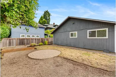 4537 N Kerby Ave, Portland, OR 97217 - Photo 25