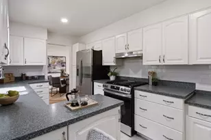 10155 SW Old Orchard Ln, Portland, OR 97225 - Photo 17