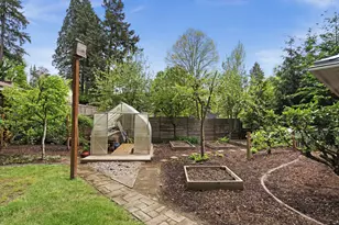 10155 SW Old Orchard Ln, Portland, OR 97225 - Photo 39