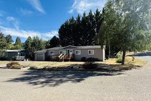 107 Gaddis Ln, Glendale, OR 97442 - Photo 3