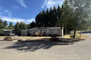 107 Gaddis Ln, Glendale, OR 97442 - Photo 3