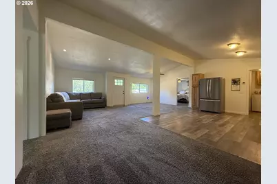 107 Gaddis Ln, Glendale, OR 97442 - Photo 5