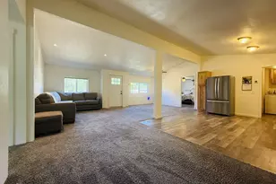 107 Gaddis Ln, Glendale, OR 97442 - Photo 5