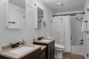 107 Gaddis Ln, Glendale, OR 97442 - Photo 11