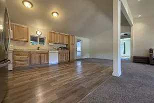 107 Gaddis Ln, Glendale, OR 97442 - Photo 9