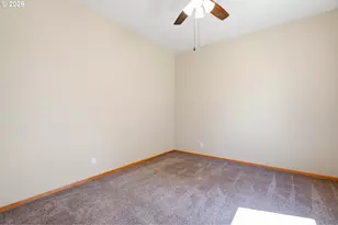 629 SE Roberts Ave, Gresham, OR 97080 - Photo 21