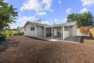 540 W Clackamas Cir, Woodburn, OR 97071 - Photo 21