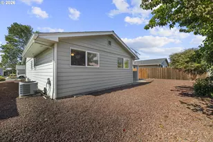 540 W Clackamas Cir, Woodburn, OR 97071 - Photo 25