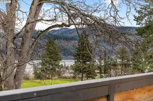 301 N 15th St, Hood River, OR 97031 - Photo 27
