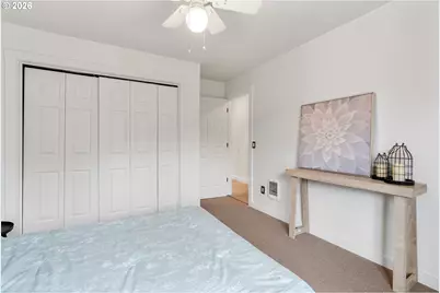 301 N 15th St, Hood River, OR 97031 - Photo 29