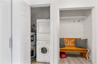 301 N 15th St, Hood River, OR 97031 - Photo 13