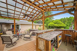 143 Ferndale Dr, Eugene, OR 97404 - Photo 29