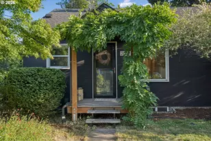 2015 E 29th St, Vancouver, WA 98663 - Photo 3