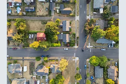 2015 E 29th St, Vancouver, WA 98663 - Photo 33