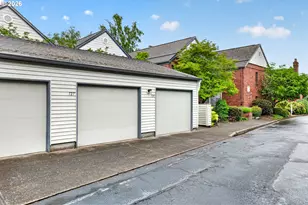 14851 NE Sacramento St, Portland, OR 97230 - Photo 3