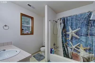 21731 NE 28th St, Camas, WA 98607 - Photo 17