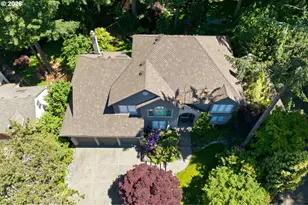 808 SW Regency Terrace, Portland, OR 97225 - Photo 33
