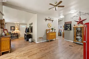 5041 N Myrtle Rd, Myrtle Creek, OR 97457 - Photo 11