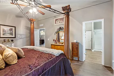 5041 N Myrtle Rd, Myrtle Creek, OR 97457 - Photo 23