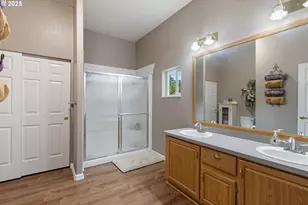 5041 N Myrtle Rd, Myrtle Creek, OR 97457 - Photo 25