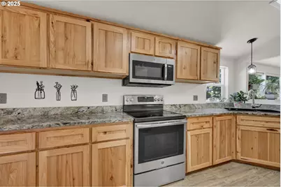 78135 Daybreak Dr, Cottage Grove, OR 97424 - Photo 17