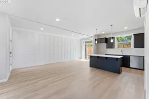 4754 N Vanderbilt St, Portland, OR 97203 - Photo 9