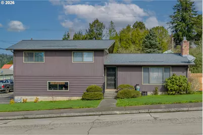 1005 Maple St, Myrtle Point, OR 97458 - Photo 1
