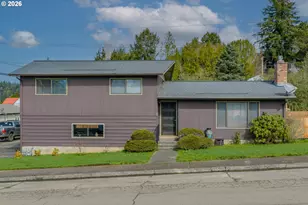 1005 Maple St, Myrtle Point, OR 97458 - Photo 1