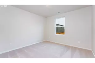 9283 SE Crystal Rose St, Happy Valley, OR 97086 - Photo 9
