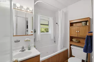 1302 California Ave, Coos Bay, OR 97420 - Photo 9