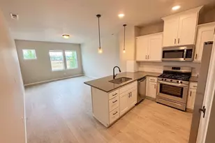 7465 SE Kinnaman St, Hillsboro, OR 97123 - Photo 9