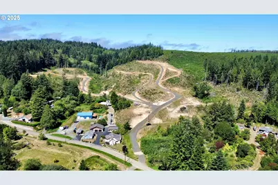 000 Fawn Ln #1202, Coos Bay, OR 97420 - Photo 23