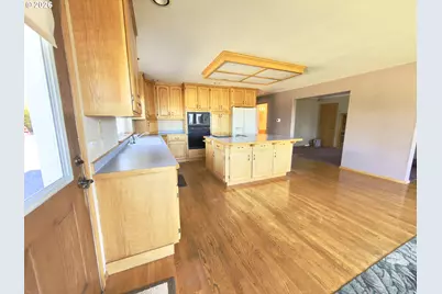 15275 Oceanview Dr, Brookings, OR 97415 - Photo 13