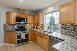 16348 SW Cornelian Way, Beaverton, OR 97007 - Photo 9