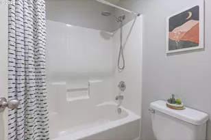 316 NW Camp Ireland St, Hillsboro, OR 97124 - Photo 29