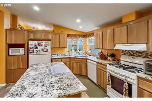 2780 NE 45th St, Lincoln City, OR 97367 - Photo 15