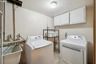 9285 SW Whitford Ln, Portland, OR 97223 - Photo 29