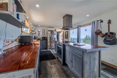 42365 Hensley Hill Rd, Port Orford, OR 97465 - Photo 21