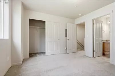 10525 NE Cedar Falls Loop, Hillsboro, OR 97006 - Photo 17
