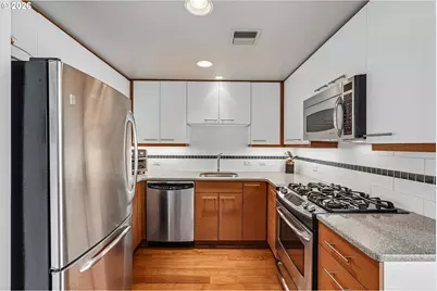 1500 SW 11th Ave #1106, Portland, OR 97201 - Photo 9