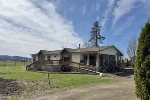 1782 Bz Glenwood Hwy, Glenwood, WA 98619 - Photo 3