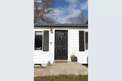 10500 W 5th St, Island City, OR 97850 - Photo 33