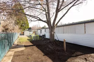 10500 W 5th St, Island City, OR 97850 - Photo 31