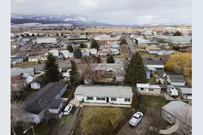 10500 W 5th St, Island City, OR 97850 - Photo 37